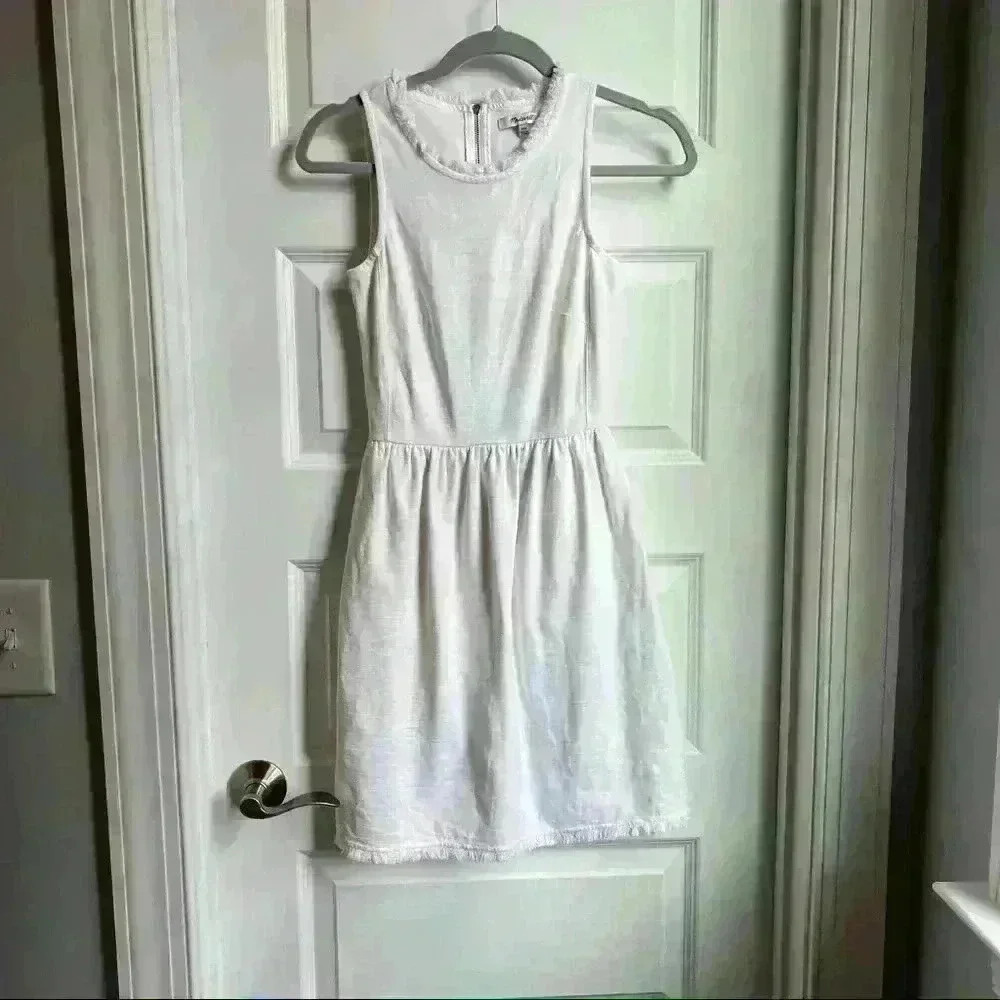 Madewell White sleeveless dress with tassel hem size xxs